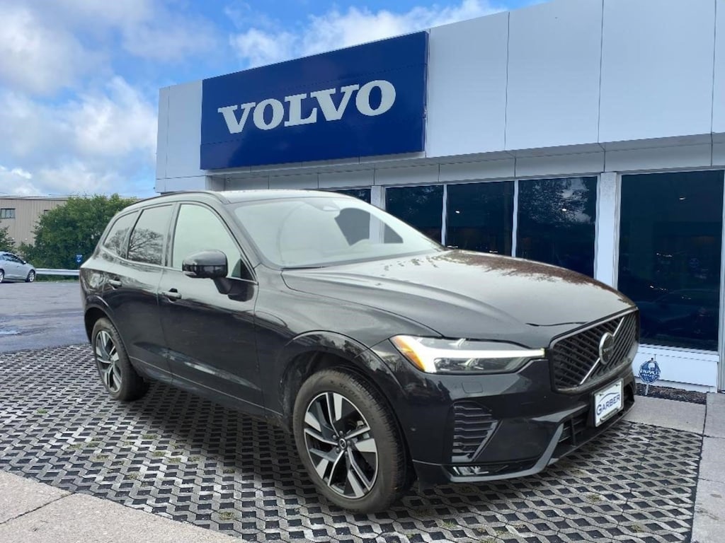 New 2026 Volvo XC60 B5 Plus SUV