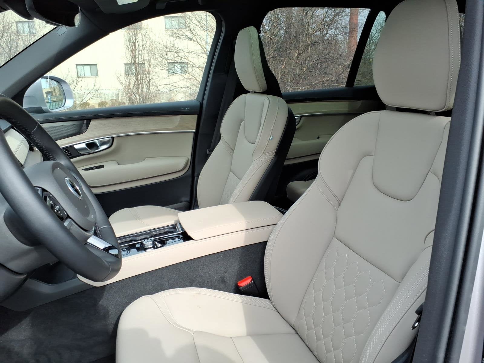 2026 Volvo XC90 Plus - Photo 14