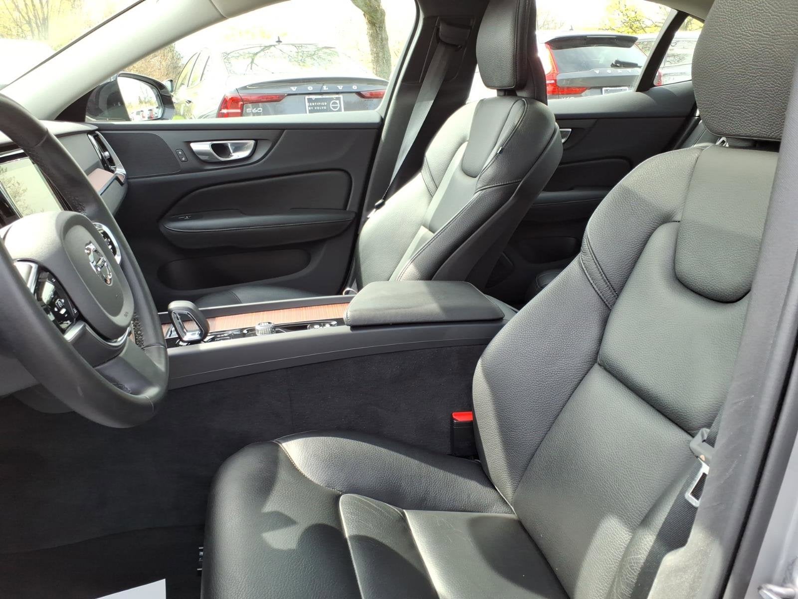 2025 Volvo S60 Plus - Photo 14