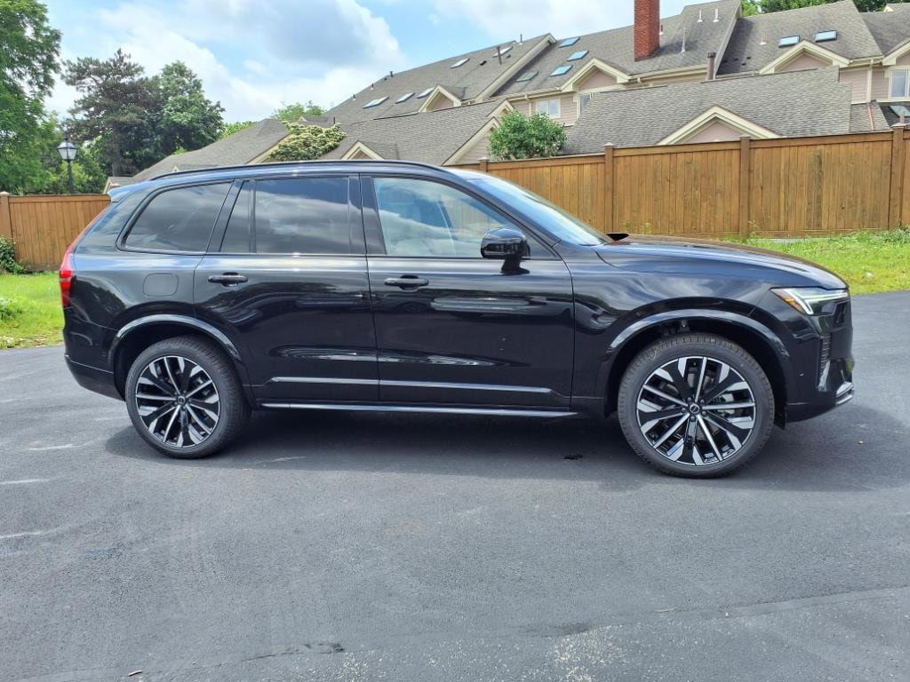 New 2026 Volvo XC90 B6 Ultra Dark Theme 6-Seater SUV