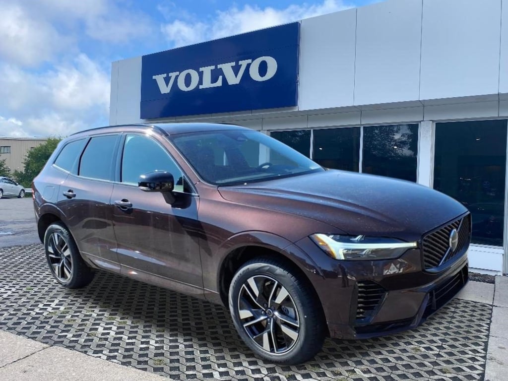 New 2026 Volvo XC60 plug-in hybrid T8 Core SUV