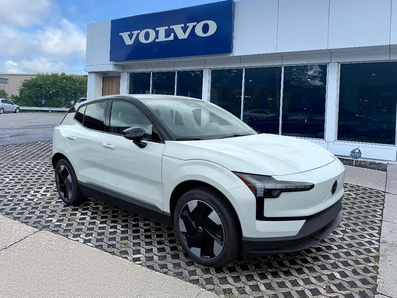 2026 Volvo EX30 Twin Motor Performance Plus's photo
