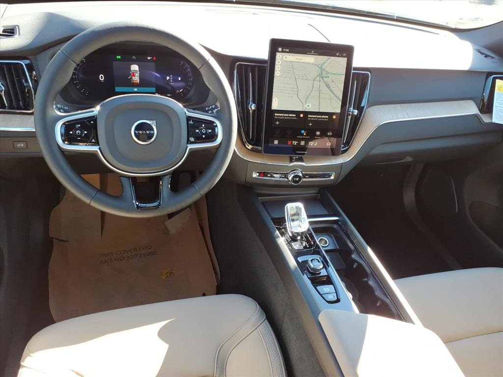 2026 Volvo XC60 Plus - Photo 13