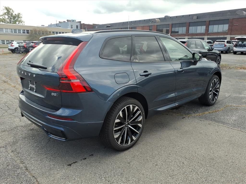 New 2026 Volvo XC60 B5 Ultra SUV