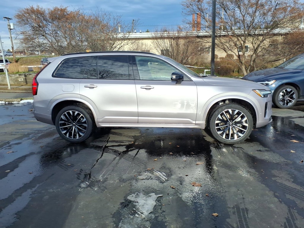 New 2026 Volvo XC90 B6 Ultra Dark Theme 7-Seater SUV
