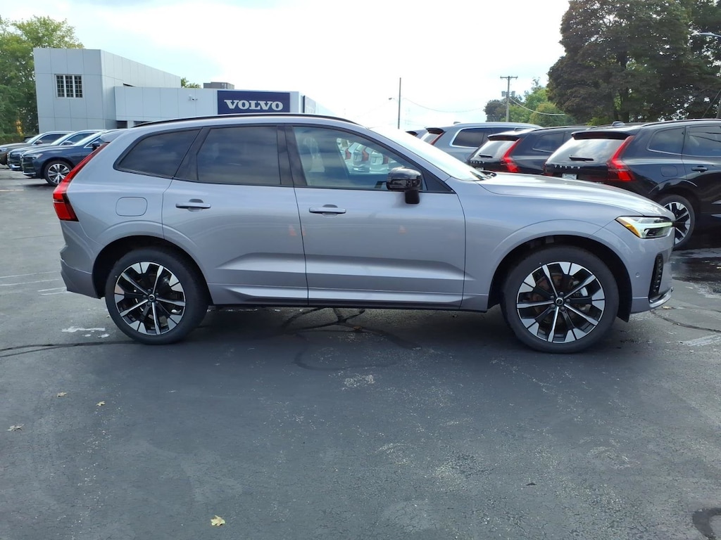 New 2026 Volvo XC60 B5 Plus SUV