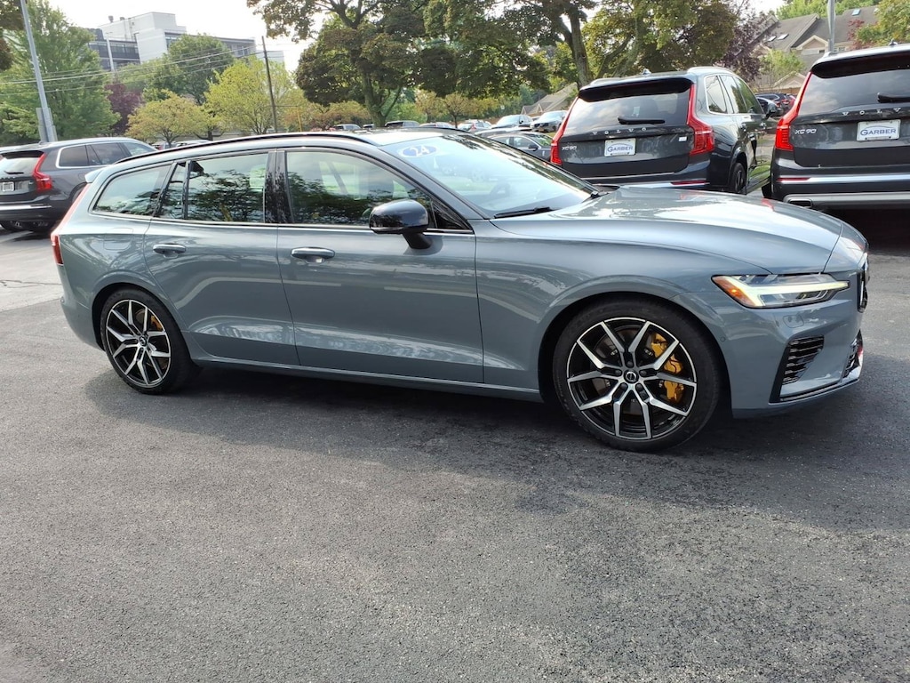 Certified 2024 Volvo V60 plug-in hybrid T8 Polestar Engineered Wagon
