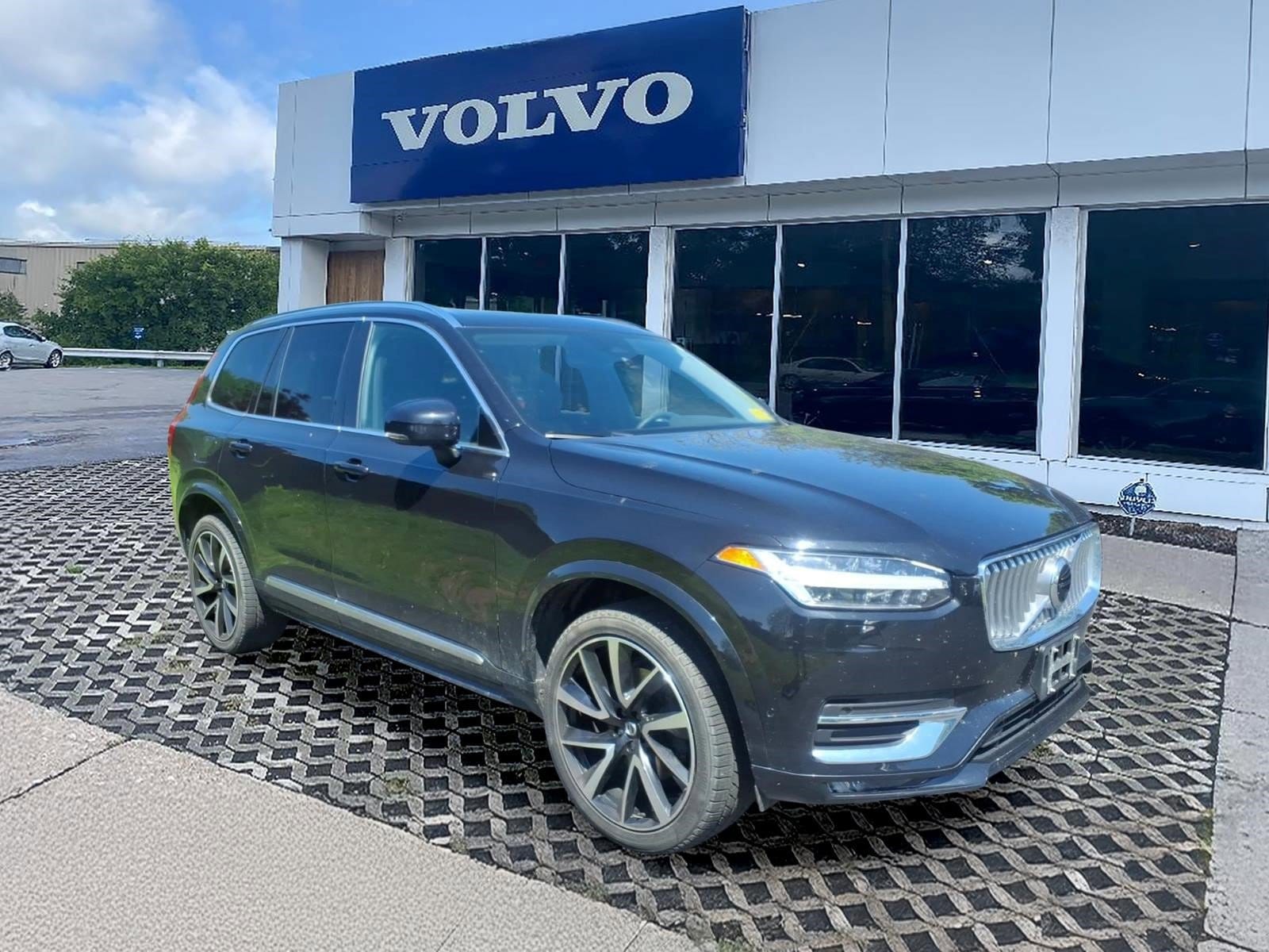 2023 Volvo XC90 B5 Plus 4WD's photo