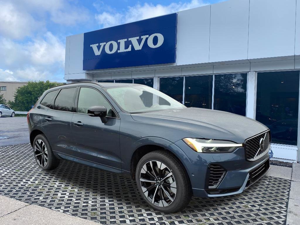 New 2026 Volvo XC60 plug-in hybrid T8 Plus SUV