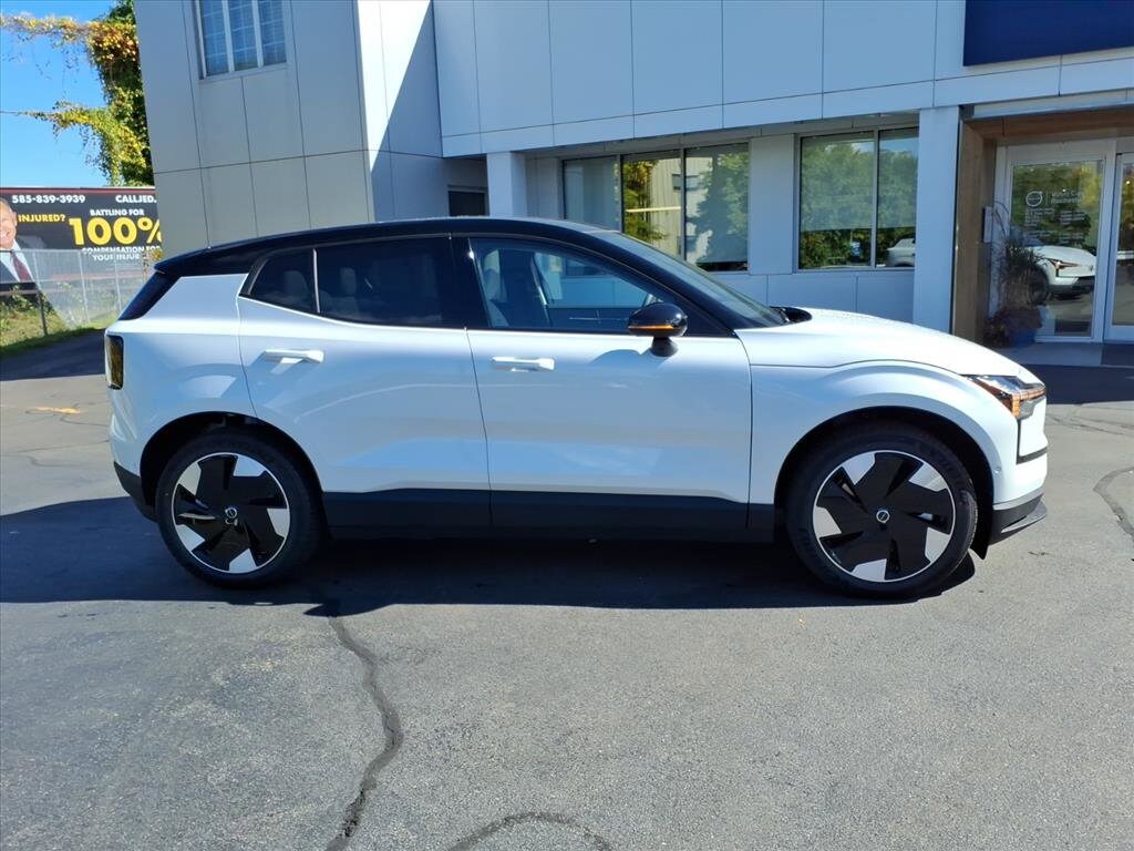 New 2025 Volvo EX30 Twin Motor Ultra SUV