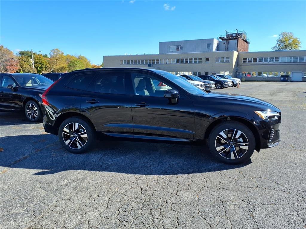 New 2026 Volvo XC60 B5 Plus SUV