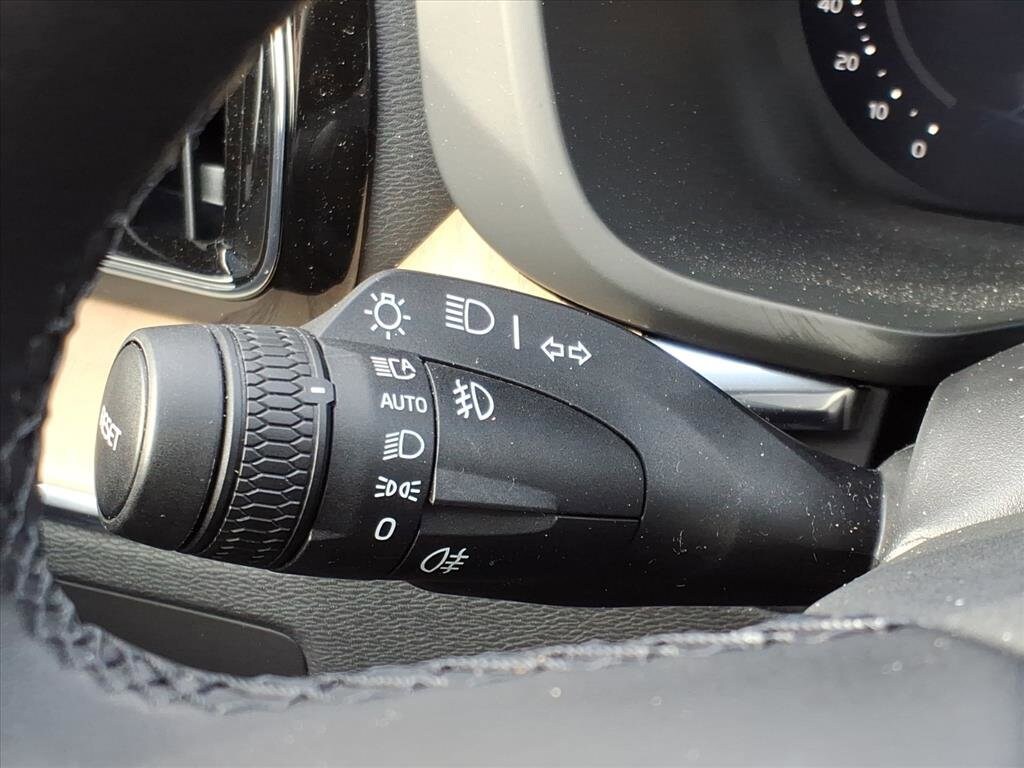 2026 Volvo XC60 Plus - Photo 19