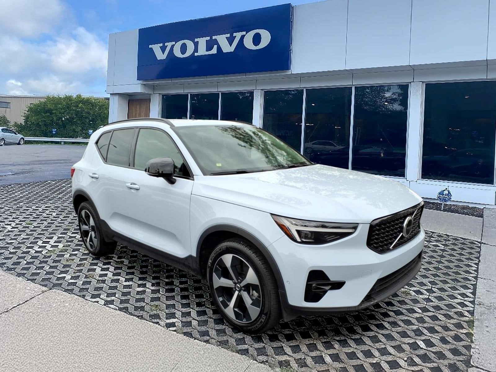 2026 Volvo XC40