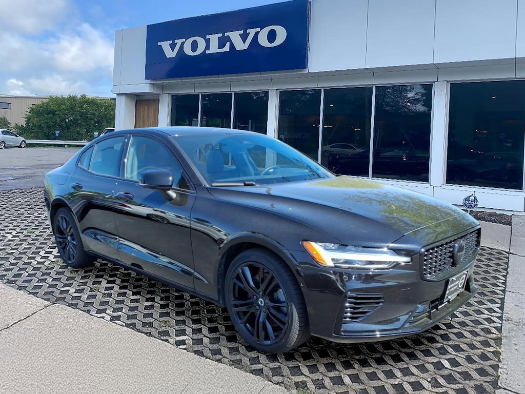Used 2024 Volvo S60 plug-in hybrid T8 Ultimate Black Edition Sedan