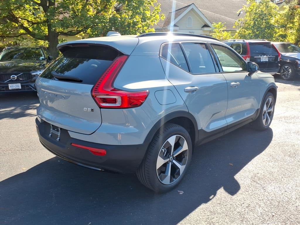 New 2026 Volvo XC40 B5 Plus SUV