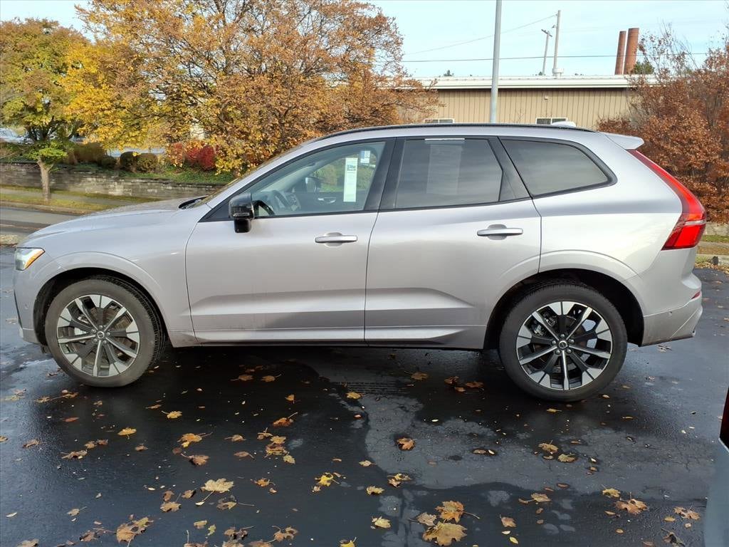 2026 Volvo XC60 Plus - Photo 6