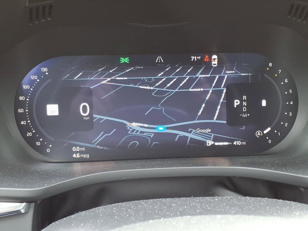 2026 Volvo XC60 Plus - Photo 20