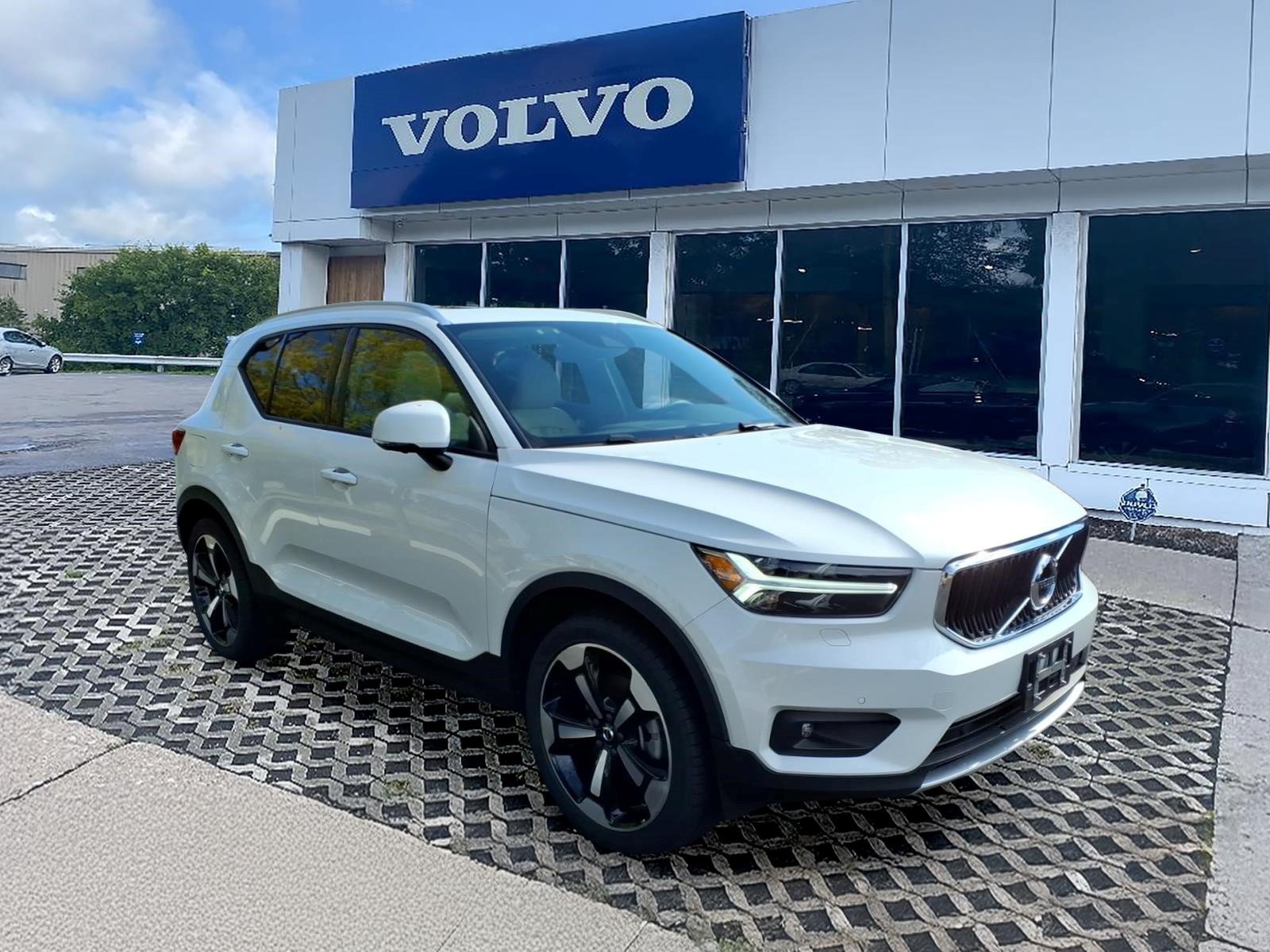  Volvo XC40