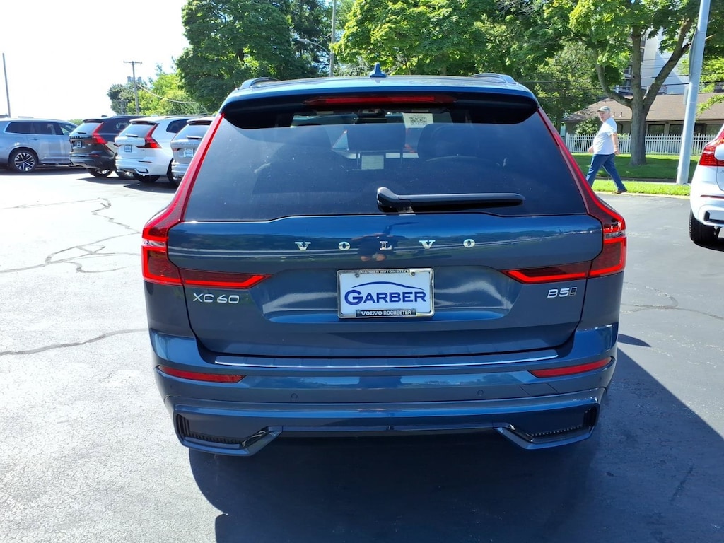 New 2026 Volvo XC60 B5 Plus SUV