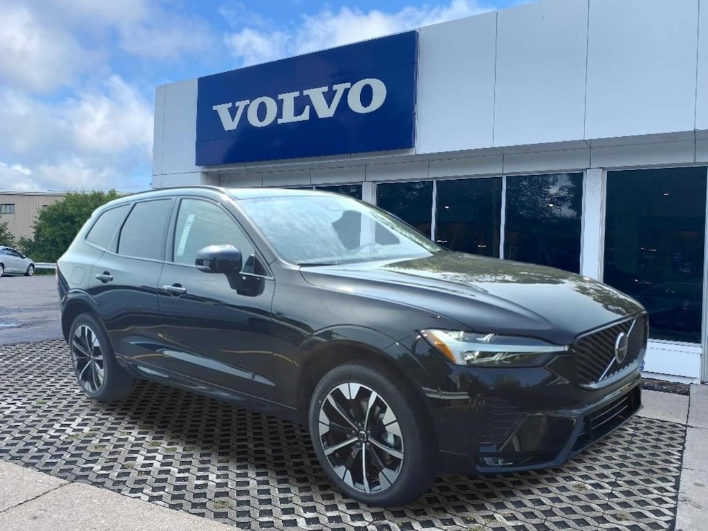 New 2026 Volvo XC60 B5 Plus SUV