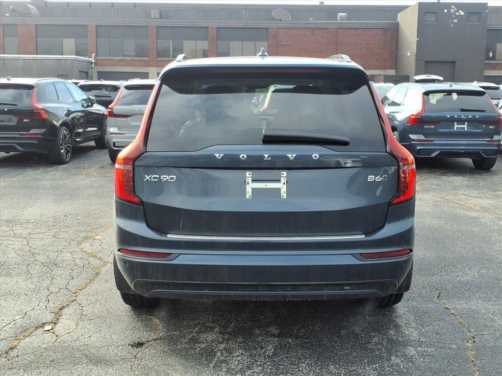 New 2026 Volvo XC90 B6 Ultra Dark Theme 6-Seater SUV