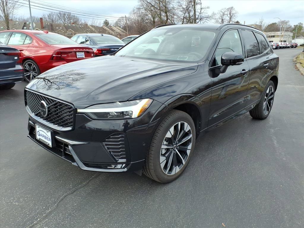 2026 Volvo XC60 Plus - Photo 7