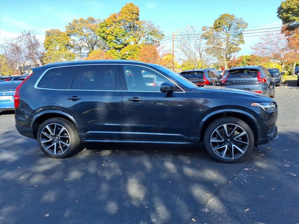 Certified 2022 Volvo XC90 T6 AWD Momentum 6 Seater SUV