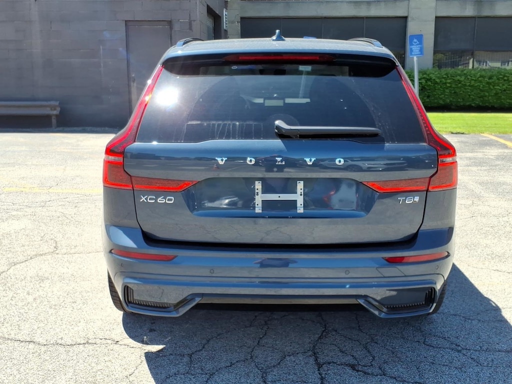 New 2026 Volvo XC60 plug-in hybrid T8 Ultra SUV