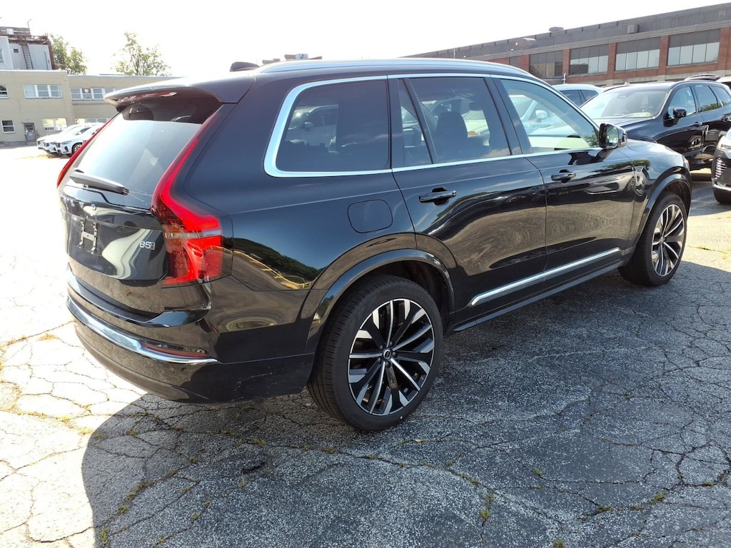 New 2026 Volvo XC90 B5 Core SUV