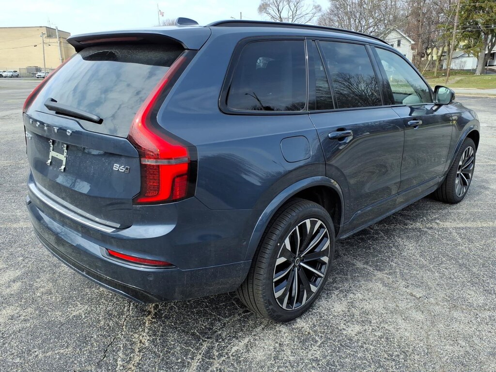 New 2026 Volvo XC90 B6 Ultra Dark Theme 6-Seater SUV