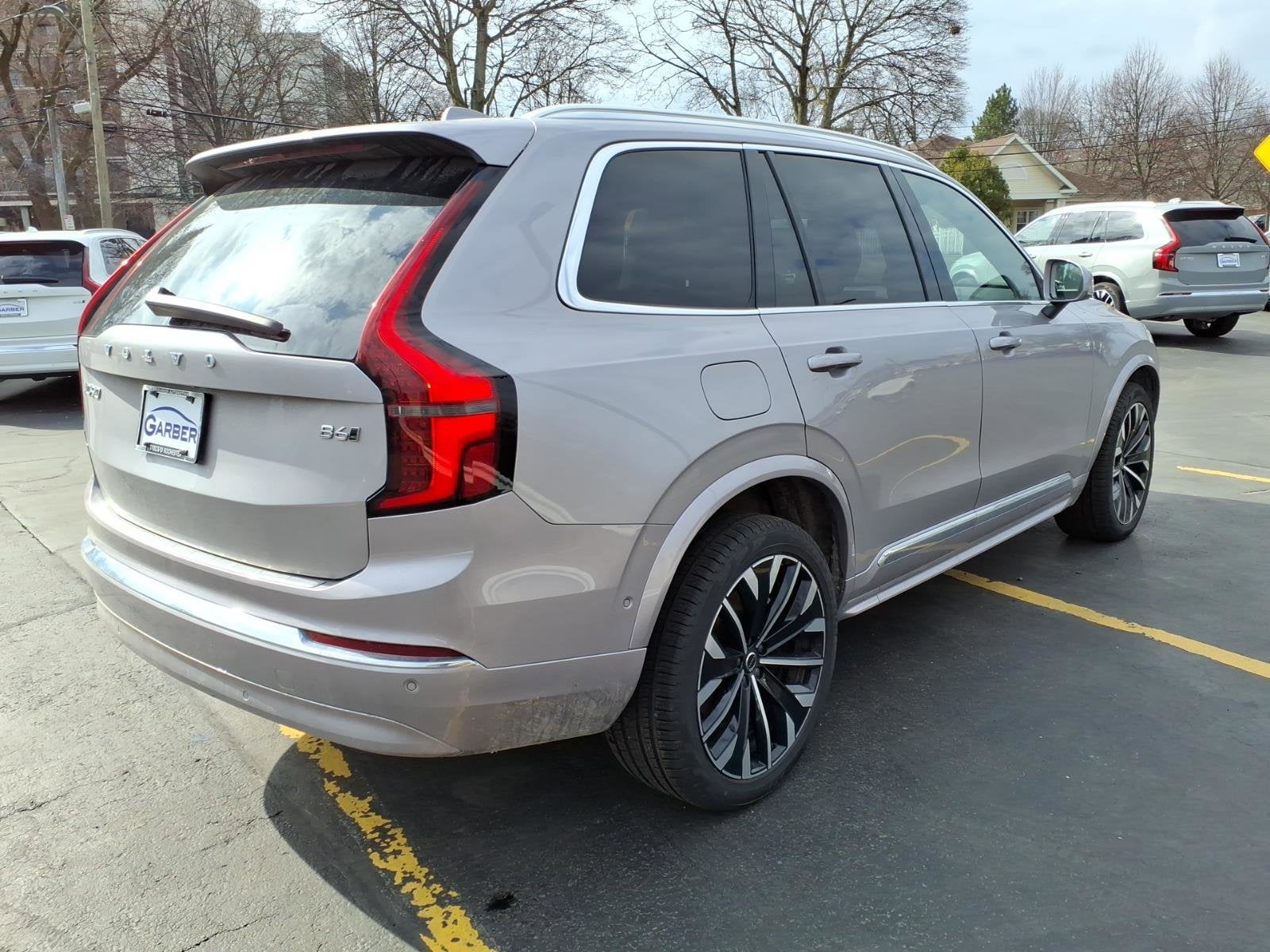 2026 Volvo XC90 Plus - Photo 3
