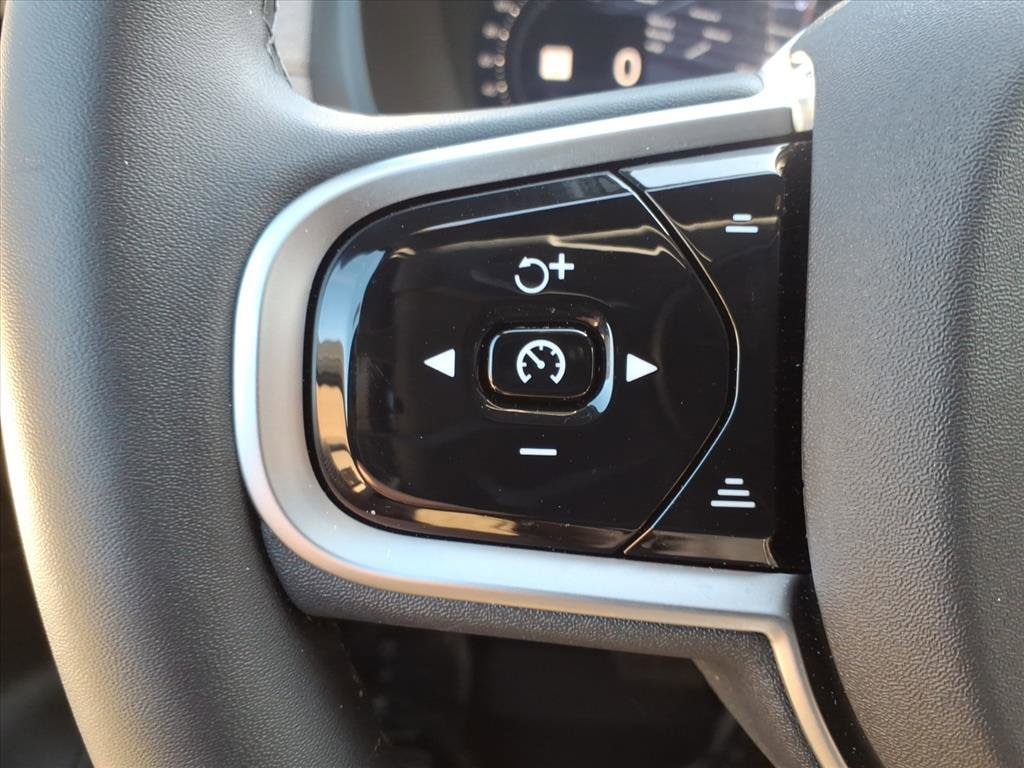 2026 Volvo XC90 Plus - Photo 16