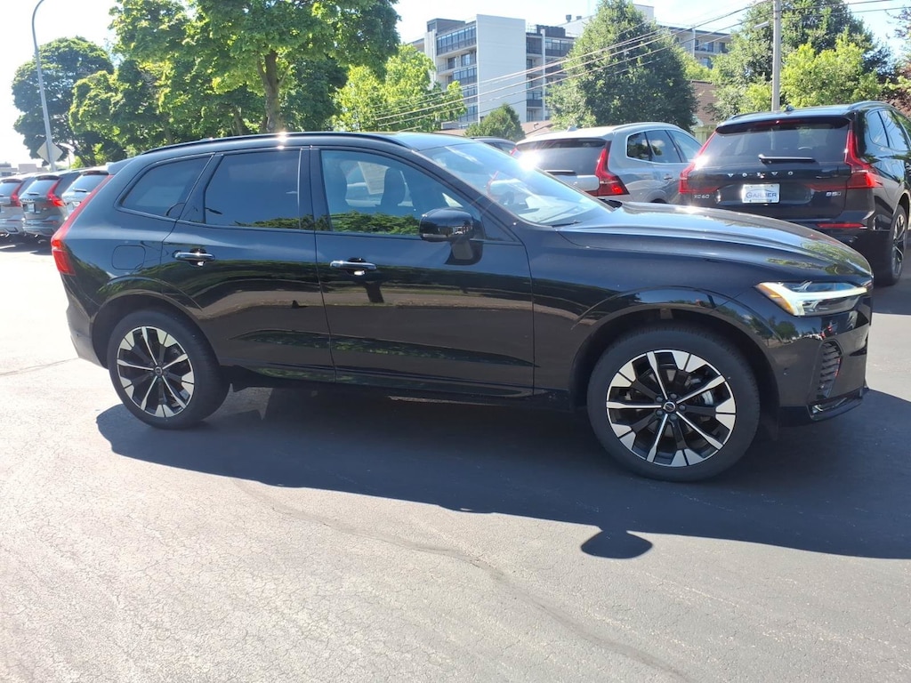 New 2026 Volvo XC60 B5 Plus SUV