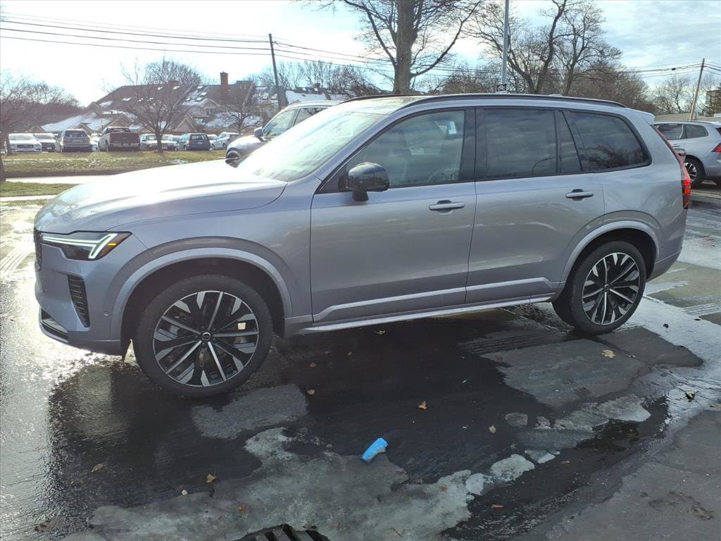 New 2026 Volvo XC90 B6 Ultra Dark Theme 7-Seater SUV