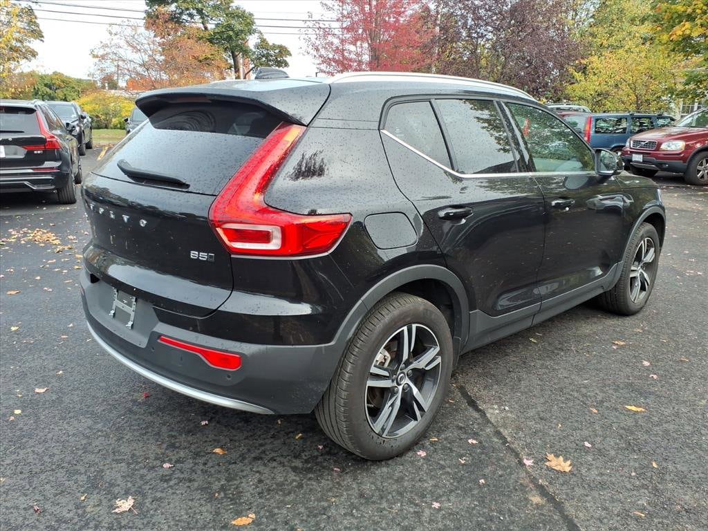Certified 2025 Volvo XC40 B5 Core Bright Theme SUV