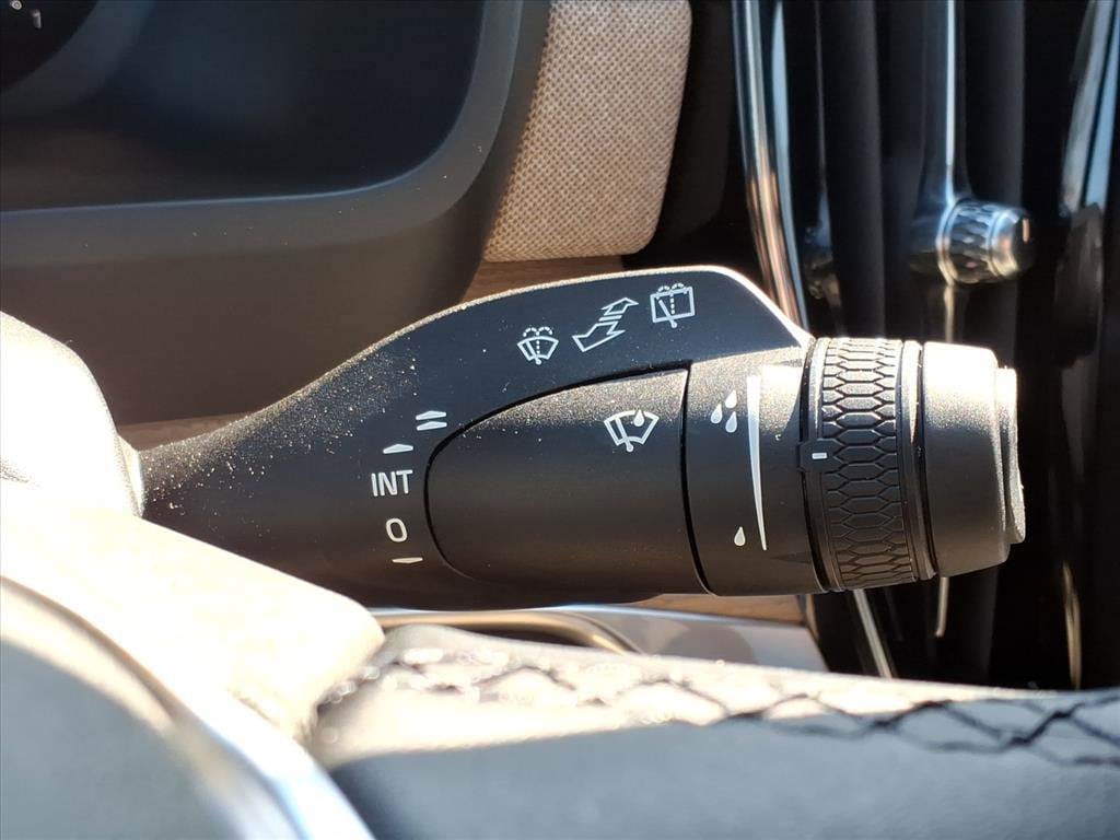 2026 Volvo XC90 Plus - Photo 18