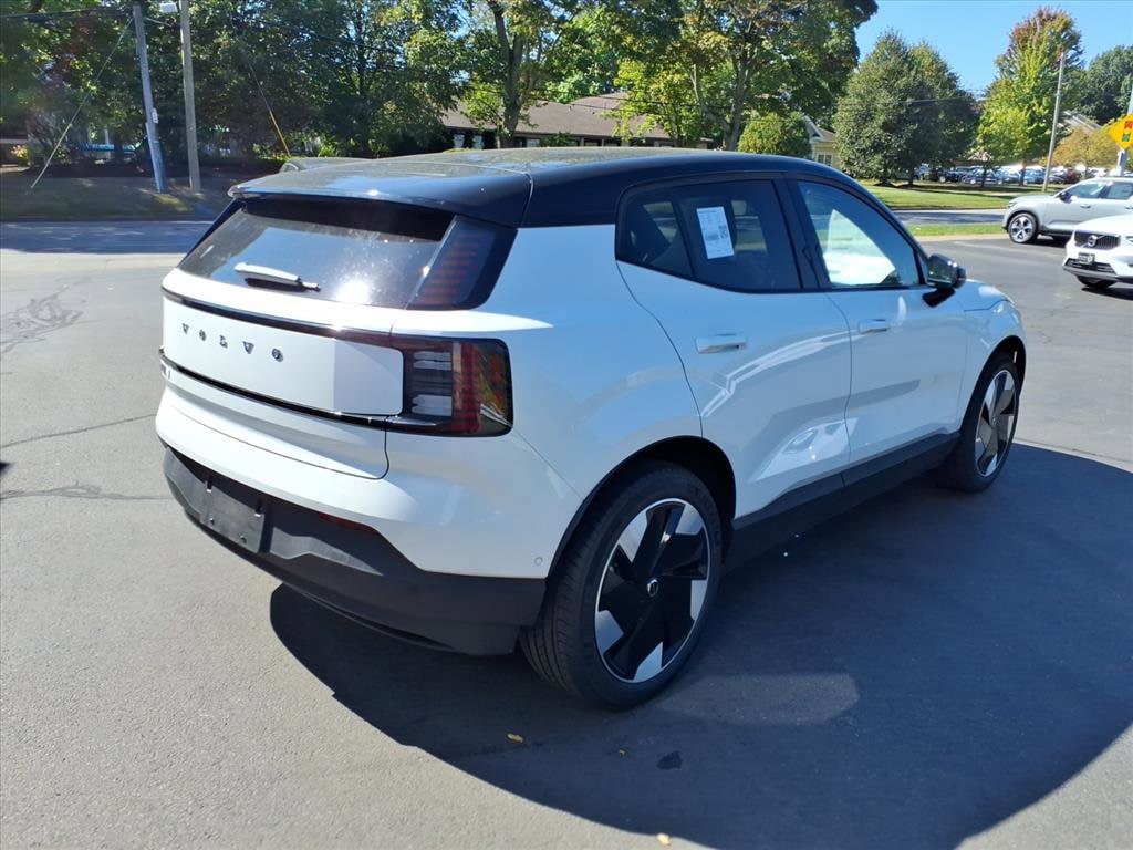 New 2025 Volvo EX30 Twin Motor Ultra SUV