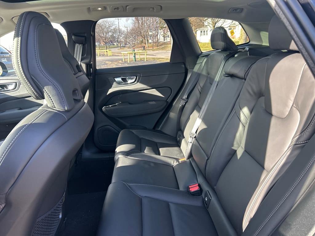 New 2026 Volvo XC60 B5 Ultra SUV