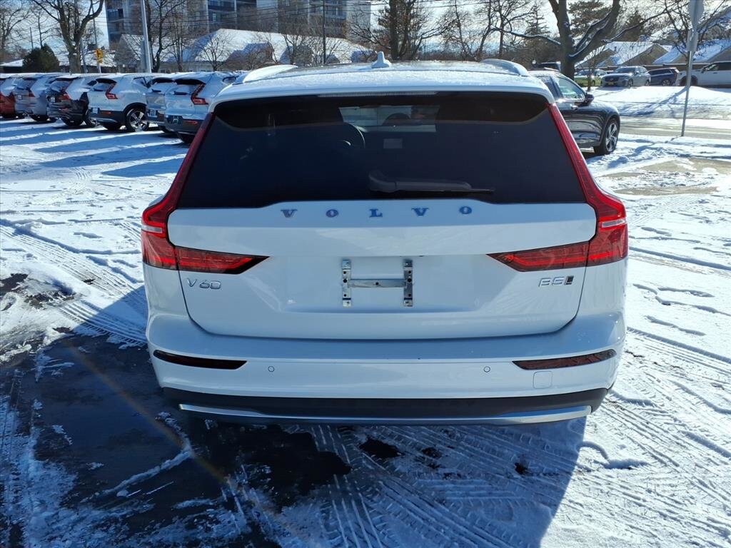 Certified 2025 Volvo V60 Cross Country B5 Plus Wagon
