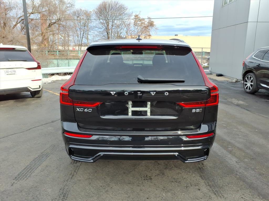 New 2026 Volvo XC60 B5 Plus SUV