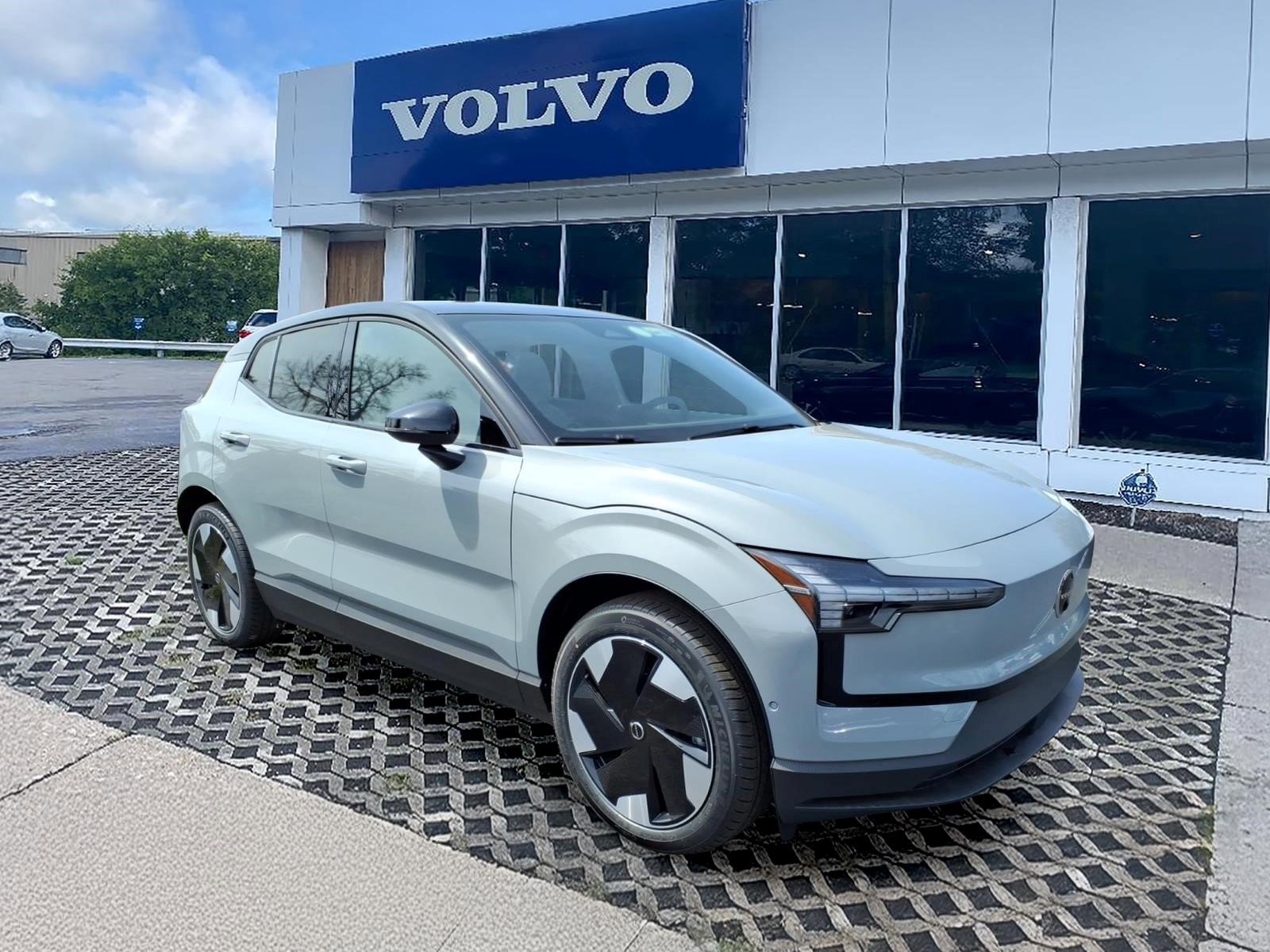 2026 Volvo EX30 Twin Motor Performance Ultra's photo
