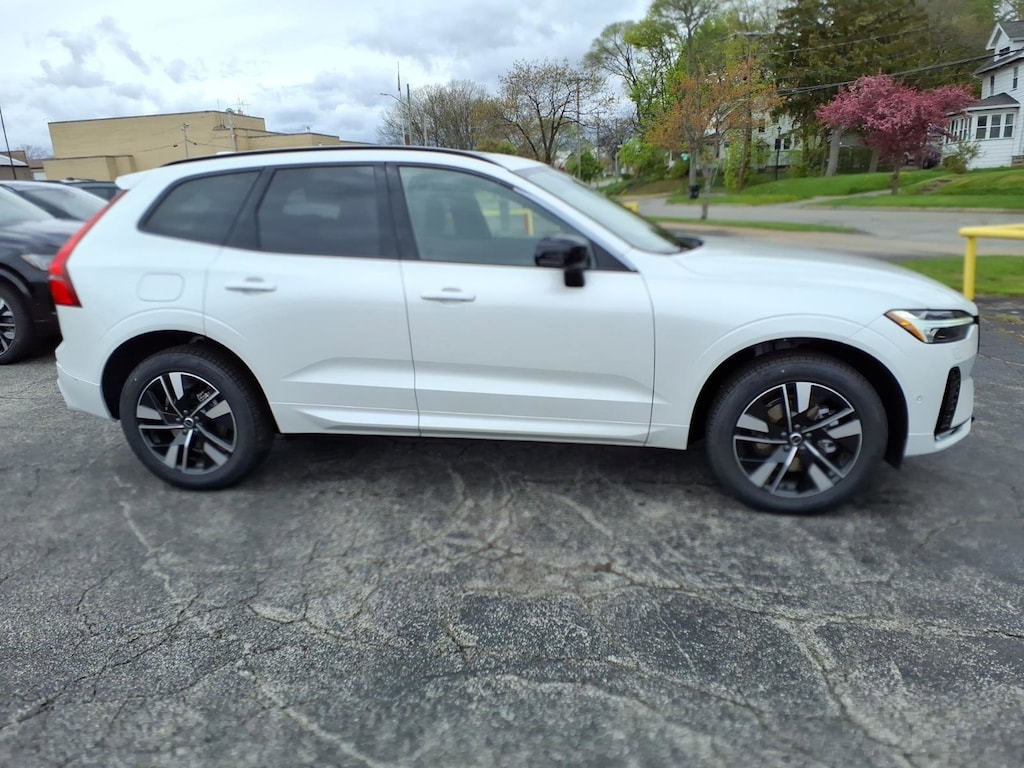 New 2026 Volvo XC60 B5 Plus SUV