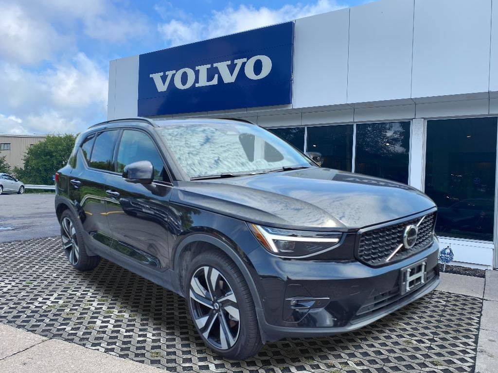 2025 Volvo XC40 Ultra