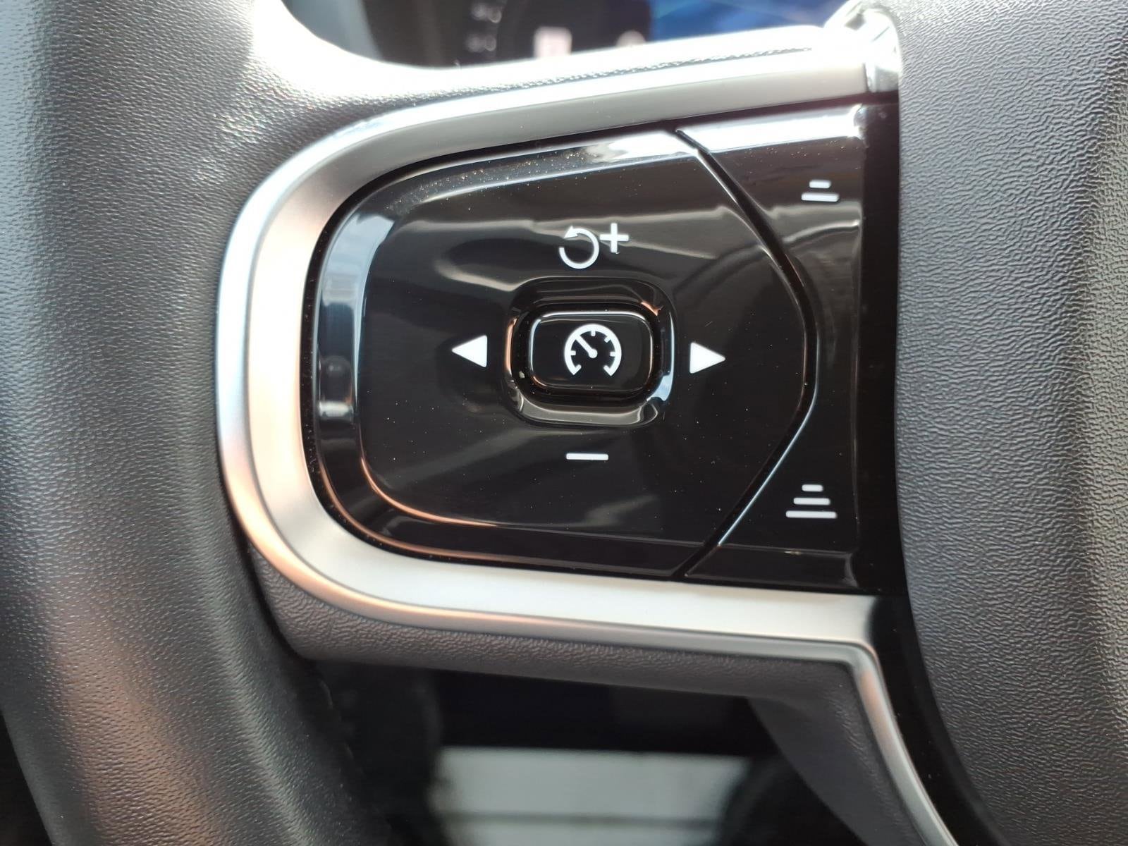 2025 Volvo S60 Plus - Photo 16