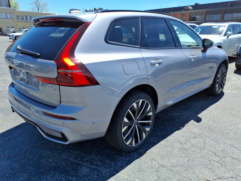 New 2026 Volvo XC60 plug-in hybrid T8 Ultra SUV