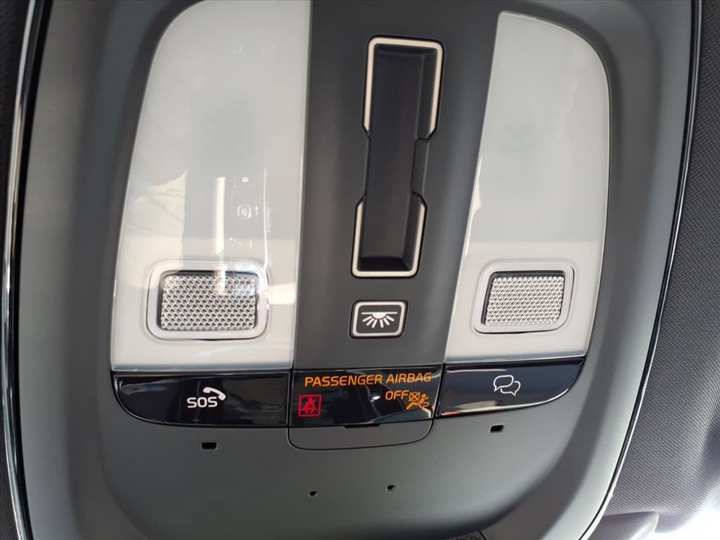 2026 Volvo XC90 Plus - Photo 25