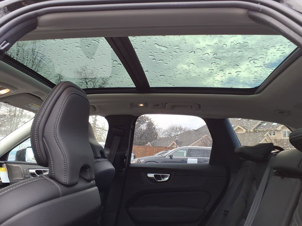 New 2026 Volvo XC60 B5 Ultra SUV