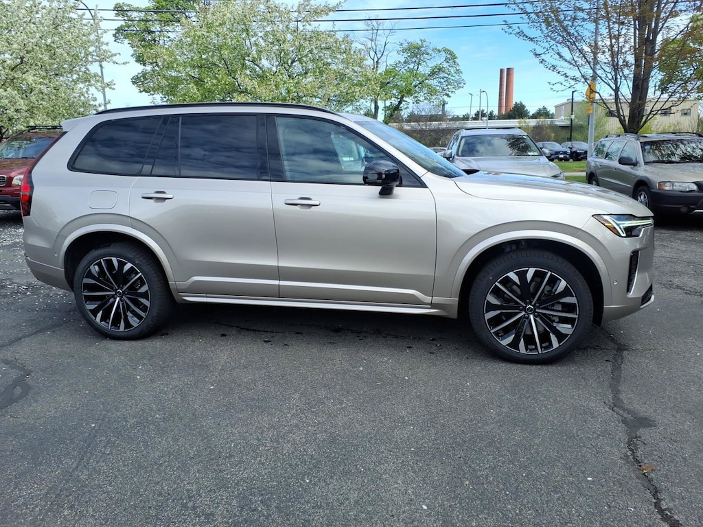 New 2026 Volvo XC90 B6 Ultra Dark Theme 6-Seater SUV