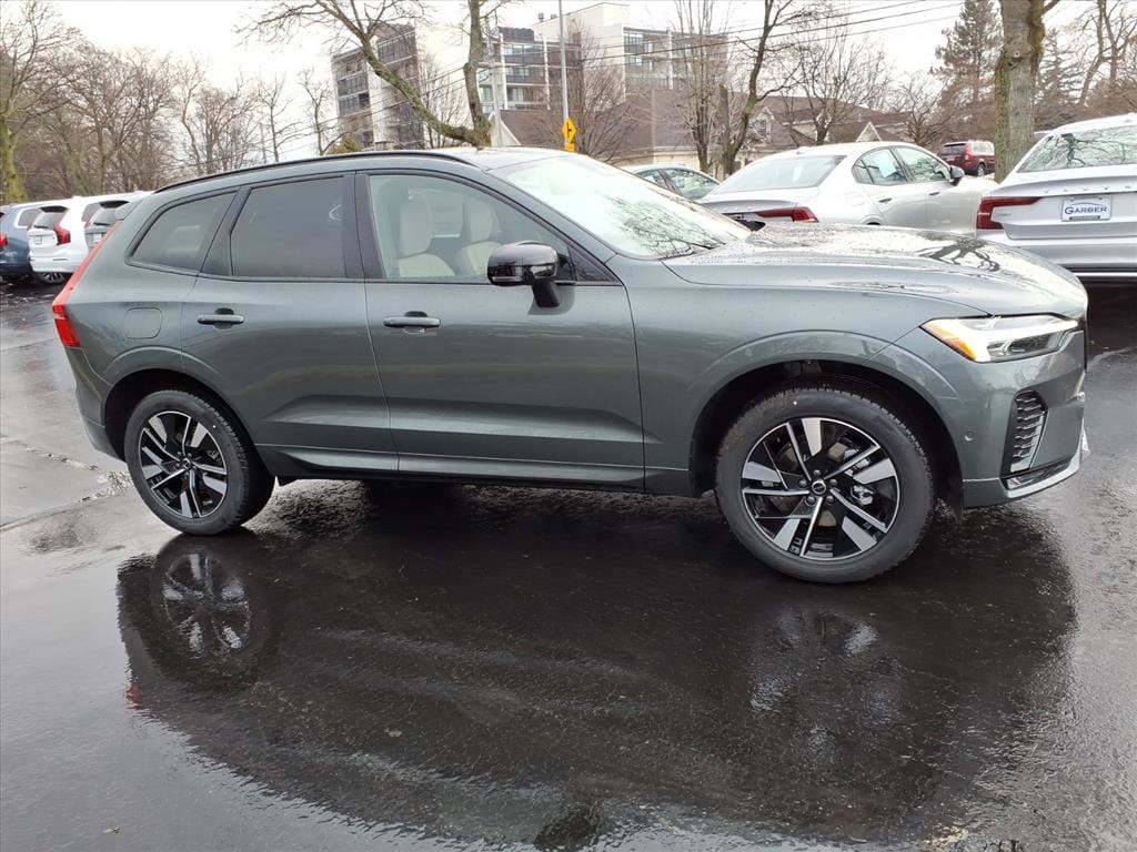 New 2026 Volvo XC60 B5 Plus SUV