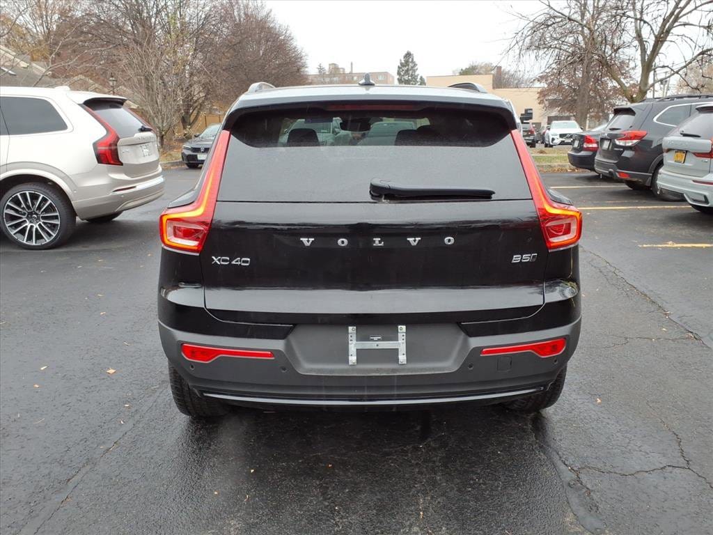 New 2026 Volvo XC40 B5 Plus SUV